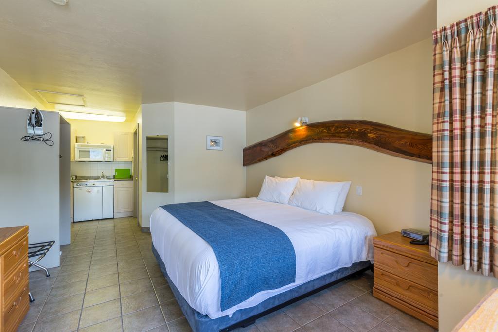 Egmont Motel Bathgate Marina المظهر الخارجي الصورة