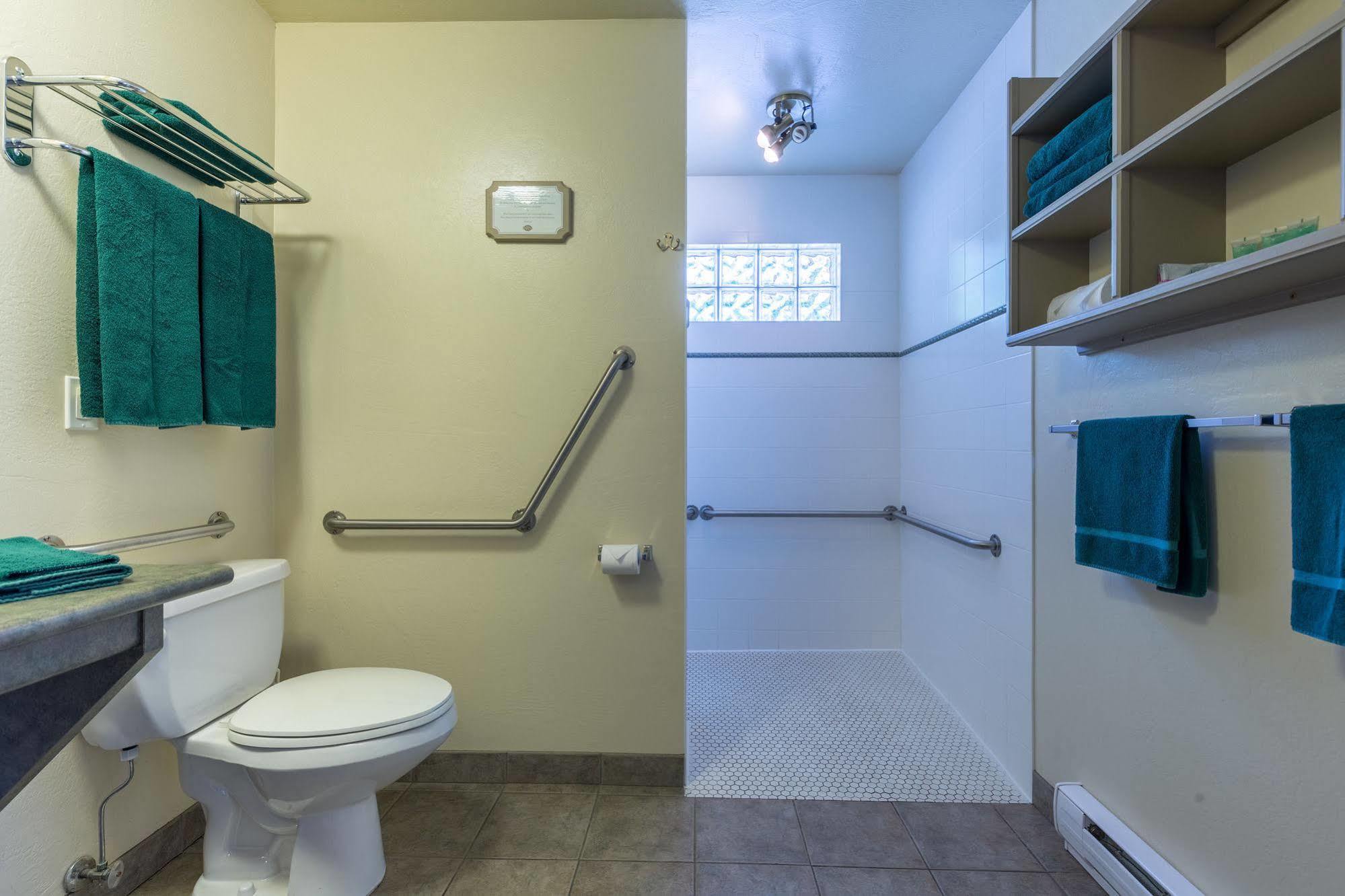 Egmont Motel Bathgate Marina المظهر الخارجي الصورة